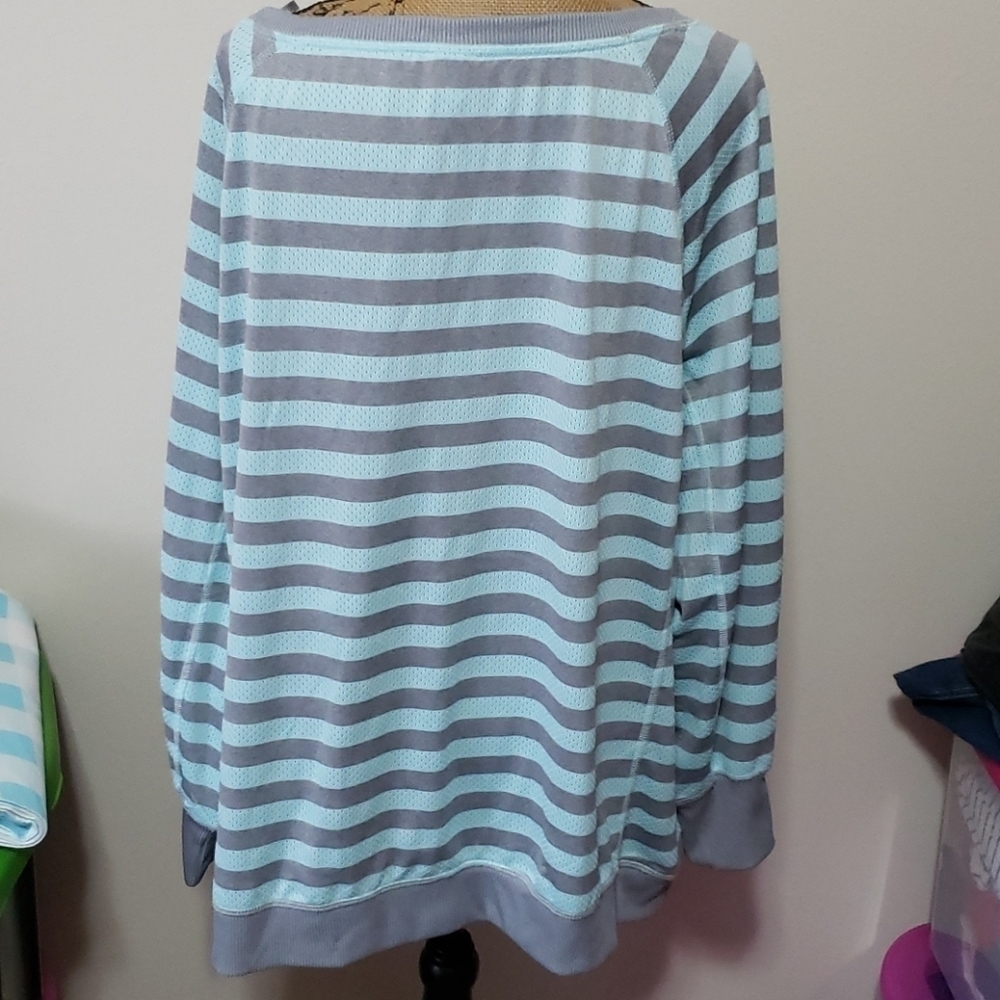 3x light blue and grey striped long sleeved top - Picture 3 of 4